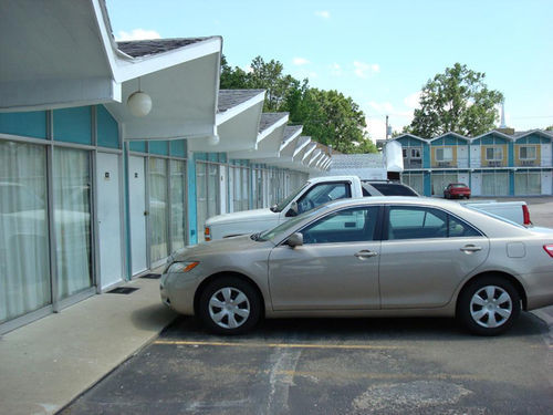 Gray Plaza Motel Benton Exterior photo